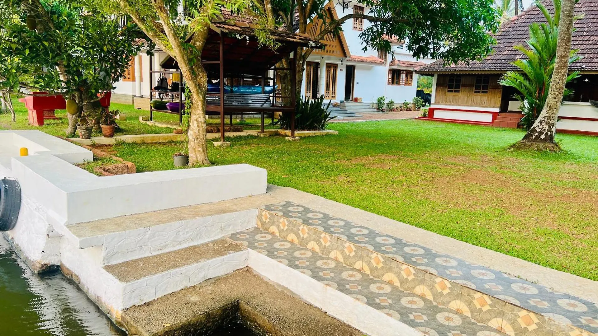 Pensjonat The Pamba Heritage Villa Champakulam